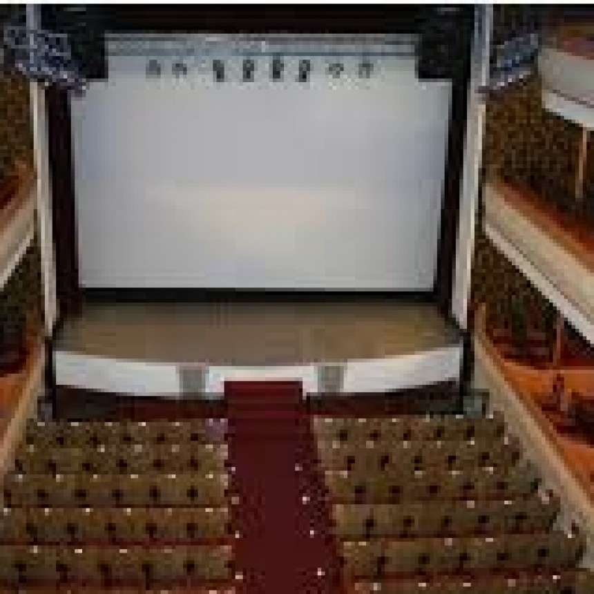 &ldquo;50 sombras liberadas&rdquo;, &ldquo;Necronomicon&rdquo; y &ldquo;Rockeros del infierno&rdquo; se suman a la cartelera del Renzi