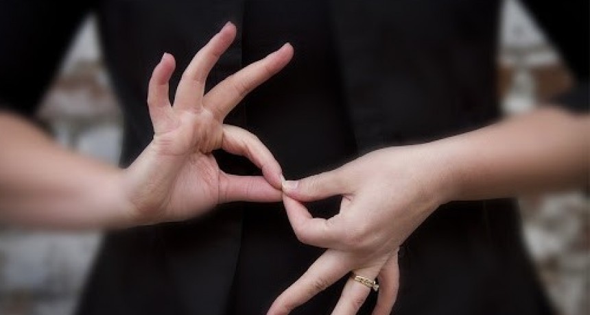 Organizan un curso de lengua de se&ntilde;as en la Casa del Bicentenario