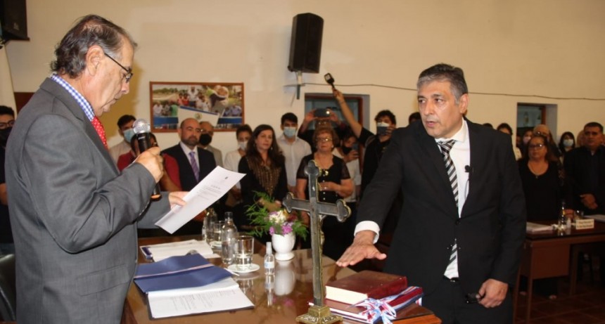 Roger Nediani asumi&oacute; como intendente de ciudad de La Banda