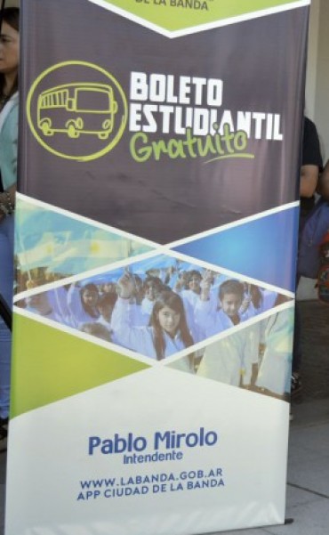 Tr&aacute;nsito municipal entrega  troqueles del mes de mayo a los beneficiarios del Boleto Estudiantil Gratuito  