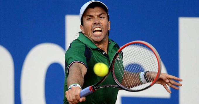 Debut y despedida para "Charly" en Conde de God&oacute;