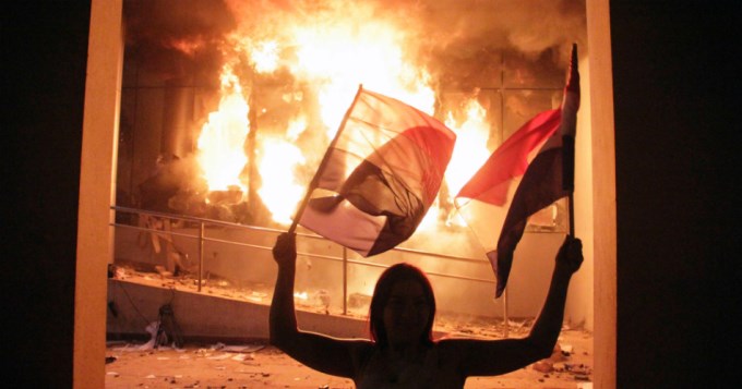 Manifestantes incendiaron y saquearon el Congreso de Paraguay