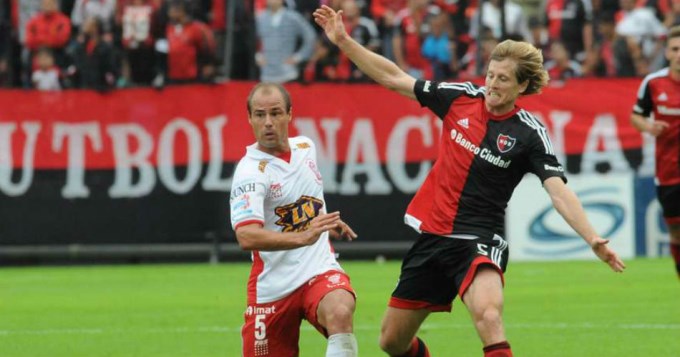Newells busca llegar a la punta frente a Hurac&aacute;n