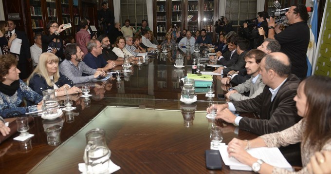 Sin acuerdo y cuarto intermedio en conflicto docente