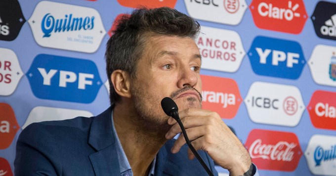 Tinelli renunci&oacute; a sus cargos en el f&uacute;tbol por problemas de salud