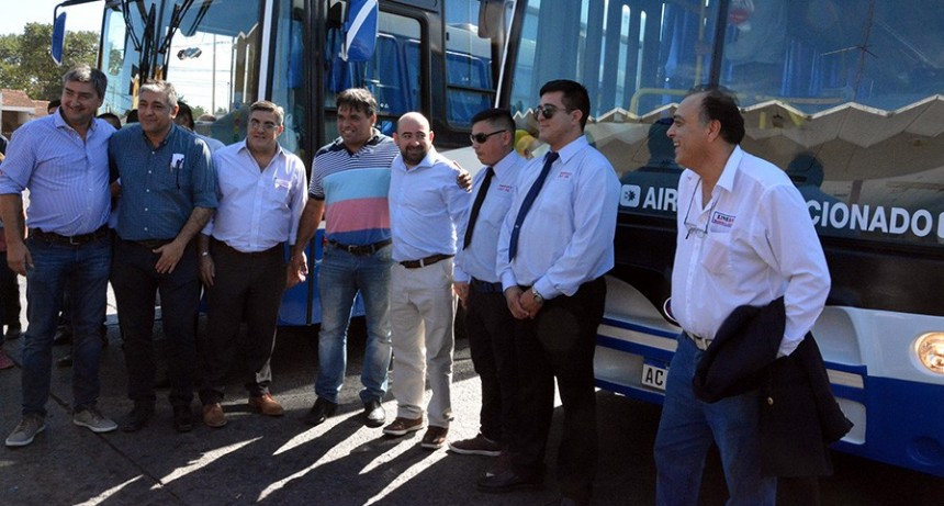 Mirolo present&oacute; nuevas unidades 0Km que reforzar&aacute;n el servicio de transporte de colectivos en la ciudad