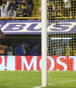 Boca venci&oacute; a Talleres y ti&ntilde;e el torneo de azul y oro 