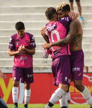 Patronato gole&oacute; a un flojo Central