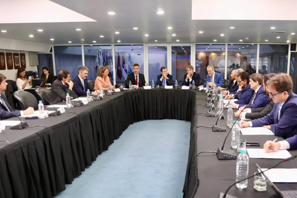 Reunión de Gobernadores del Norte Grande con el BID Invest