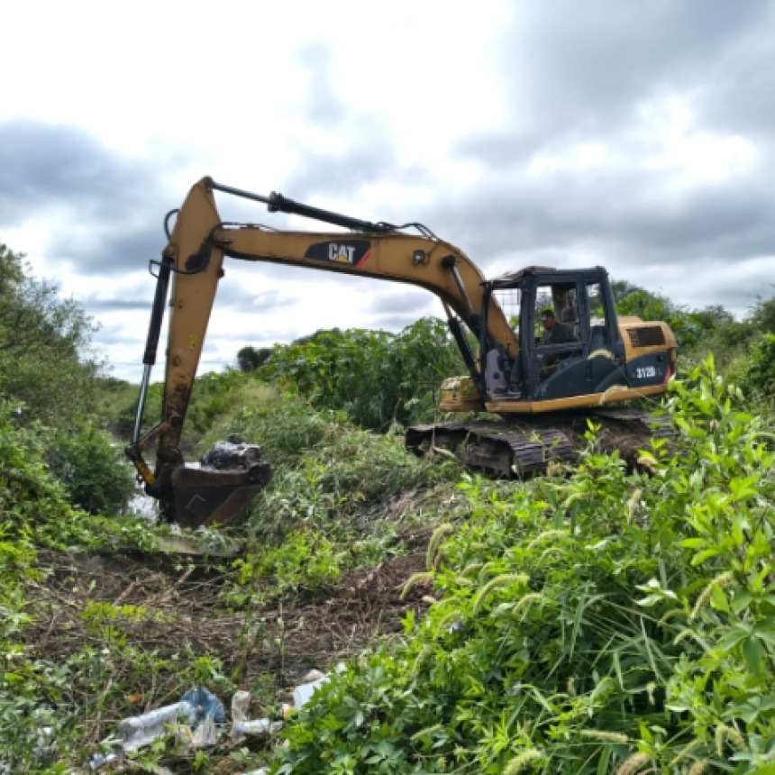 Se refuerzan los trabajos de mantenimiento de desag&uuml;es pluviales en La Banda
