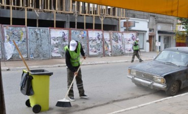 Se refuerzan las tareas de limpieza en el microcentro bande&ntilde;o 