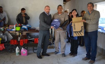 Mirolo entreg&oacute; equipamiento al personal del cementerio La Misericordia