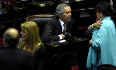 El massismo justifica el "cepo laboral" porque "hay un clima de despidos en el pa&iacute;s"