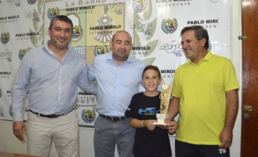  Mirolo recibi&oacute; a Maximiliano V&aacute;zquez, el talentoso deportista bande&ntilde;o