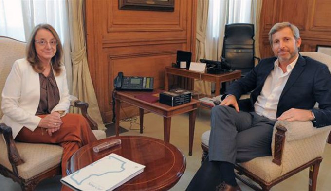 Alicia Kirchner, otra vez "presa" en la gobernaci&oacute;n