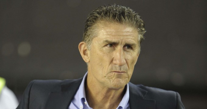 Bauza: "Me pone contento que le hayan levantado la sanci&oacute;n a Messi"