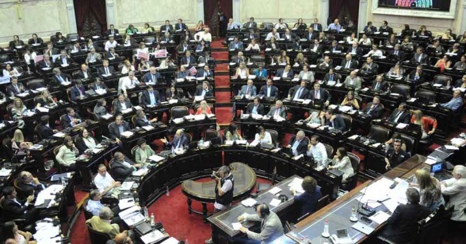 Gobierno promulg&oacute; ley que frena el "2x1" a genocidas 