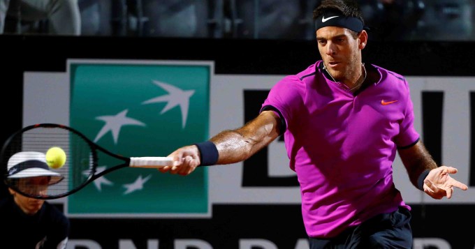 La lluvia fren&oacute; el partido entre Del Potro y Djokovic