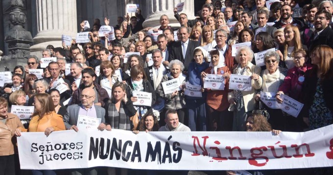 Marchas y cortes contra el "2X1" a genocidas en Plaza de Mayo