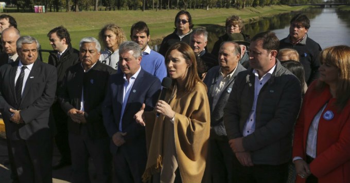 Vidal present&oacute; millonario plan de obras por inundaciones