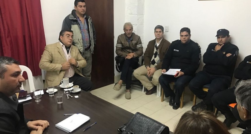 Municipio y polic&iacute;a acompa&ntilde;ar&aacute;n a los estudiantes en las presentaciones de camperas que empiezan este viernes   