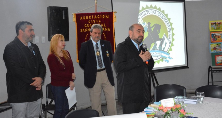 M&iacute;rolo particip&oacute; de una actividad educativa de la Asociaci&oacute;n Sanmartiniana