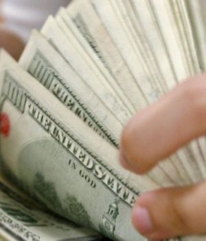 El d&oacute;lar arranc&oacute; la semana en baja