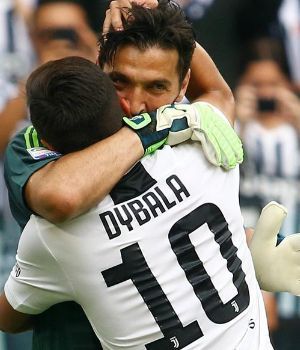 El interminable Buff&oacute;n dijo adi&oacute;s a la Juventus