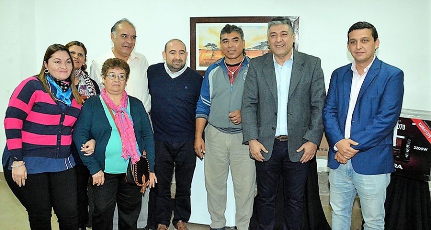 Rentas Municipal realiz&oacute; la entrega de premios para los vecinos cumplidores