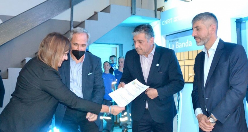 El intendente Nediani firm&oacute; un convenio con autoridades de la CNRT