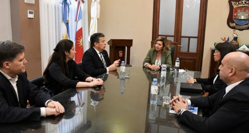 INSTITUCIONES TRABAJAN JUNTAS EN LA RECONVERSIÓN ELÉCTRICA DE LOS COLECTIVOS