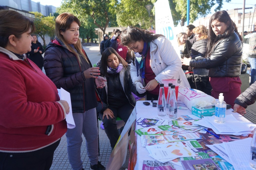 El municipio bandeño conmemoró el “Día Internacional del Cuidado de la Salud de la Mujer” con una jornada integral