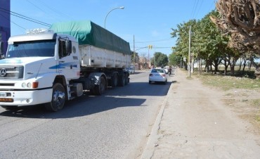  El  intendente Mirolo gestiona la cesi&oacute;n de terrenos para ensanchar avenida 25 de Mayo