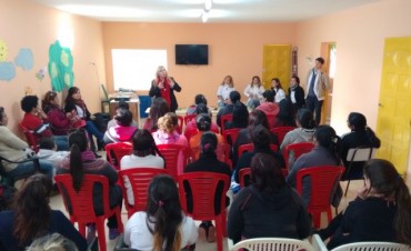 Comenzaron los talleres para padres de los jardines municipales