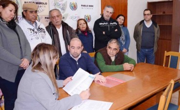 El intendente articula acciones con los gremios para beneficiar a los municipales