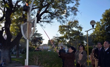 Emotiva promesa a la bandera de los Jardines de Infantes Municipales