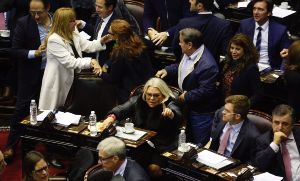 Carri&oacute;: "Es el &uacute;ltimo intento que hago por preservar la unidad de Cambiemos"