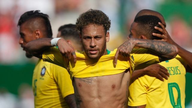 Neymar mete miedo: golazo y r&eacute;cord ante Austria