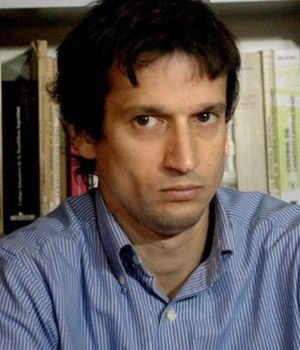 "Nisman se autodispar&oacute; pero alguien lo indujo a hacerlo"