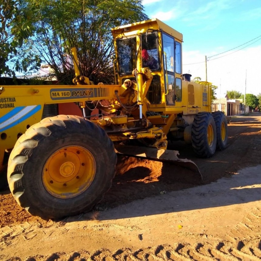 LA MUNICIPALIDAD DE LA BANDA INTENSIFICA LOS TRABAJOS DE MANTENIMIENTO DE CALLES
