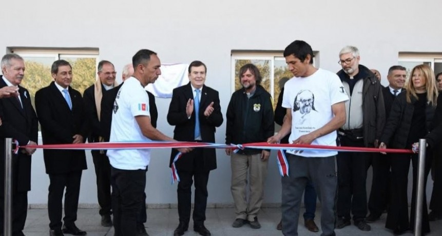 Zamora inauguró dos centros de ayuda a personas con problemas de adicciones