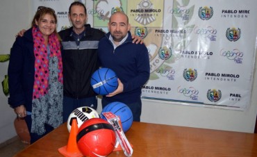  La comuna entreg&oacute; elementos a instituciones