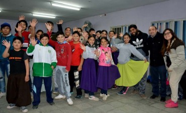 El intendente Mirolo llev&oacute; al CIC San Carlos elementos para fortalecer su servicio comunitario