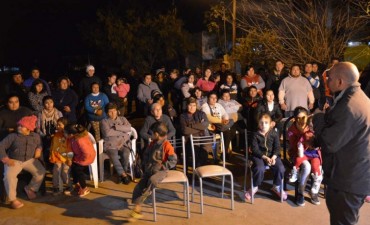  El intendente Pablo Mirolo particip&oacute; de una reuni&oacute;n con vecinos en el barrio Villa Griselda