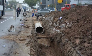  La comuna avanza con las obras de desag&uuml;e en la ciudad  