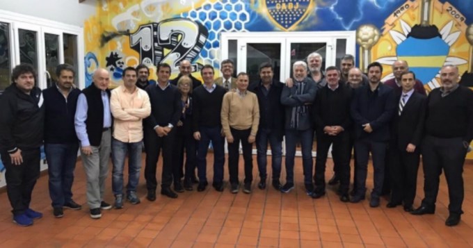 Agrupaciones xeneizes unidas para modificar La Bombonera