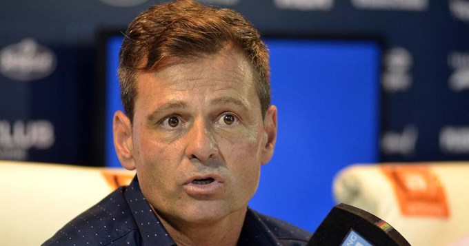 Baldazo de "Cocca" fr&iacute;a en Racing