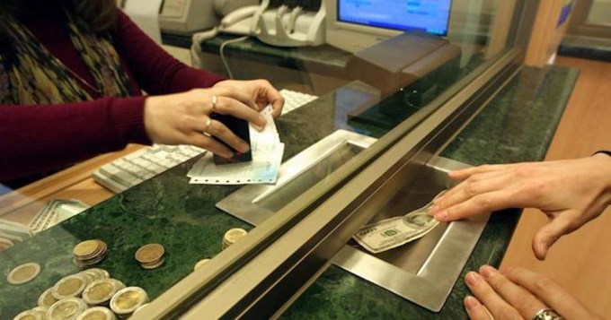 El d&oacute;lar no para de subir: trep&oacute; los 17,20 pesos