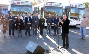 Mirolo present&oacute; nuevas unidades de la l&iacute;nea 4 y dio otro paso hacia la optimizaci&oacute;n del servicio de transporte   
