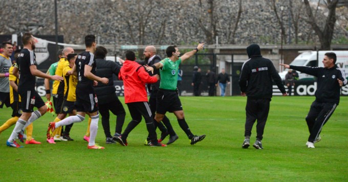 Riestra y "Comu" jugar&aacute;n lo que faltaba del partido